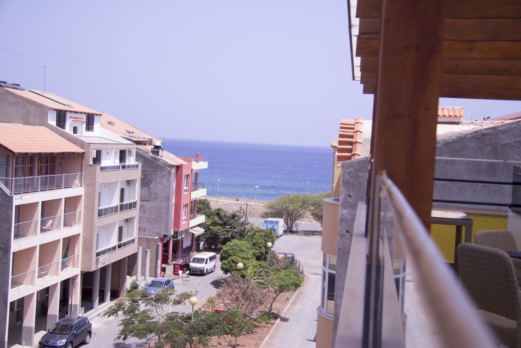Vivi Hotel Praia Bagian luar foto