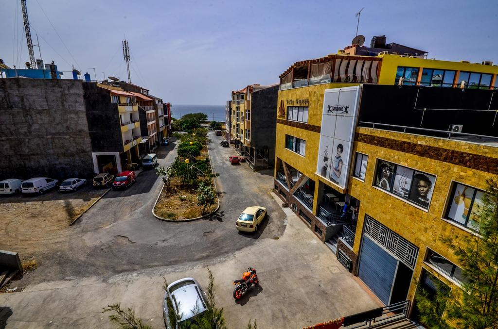 Vivi Hotel Praia Bagian luar foto