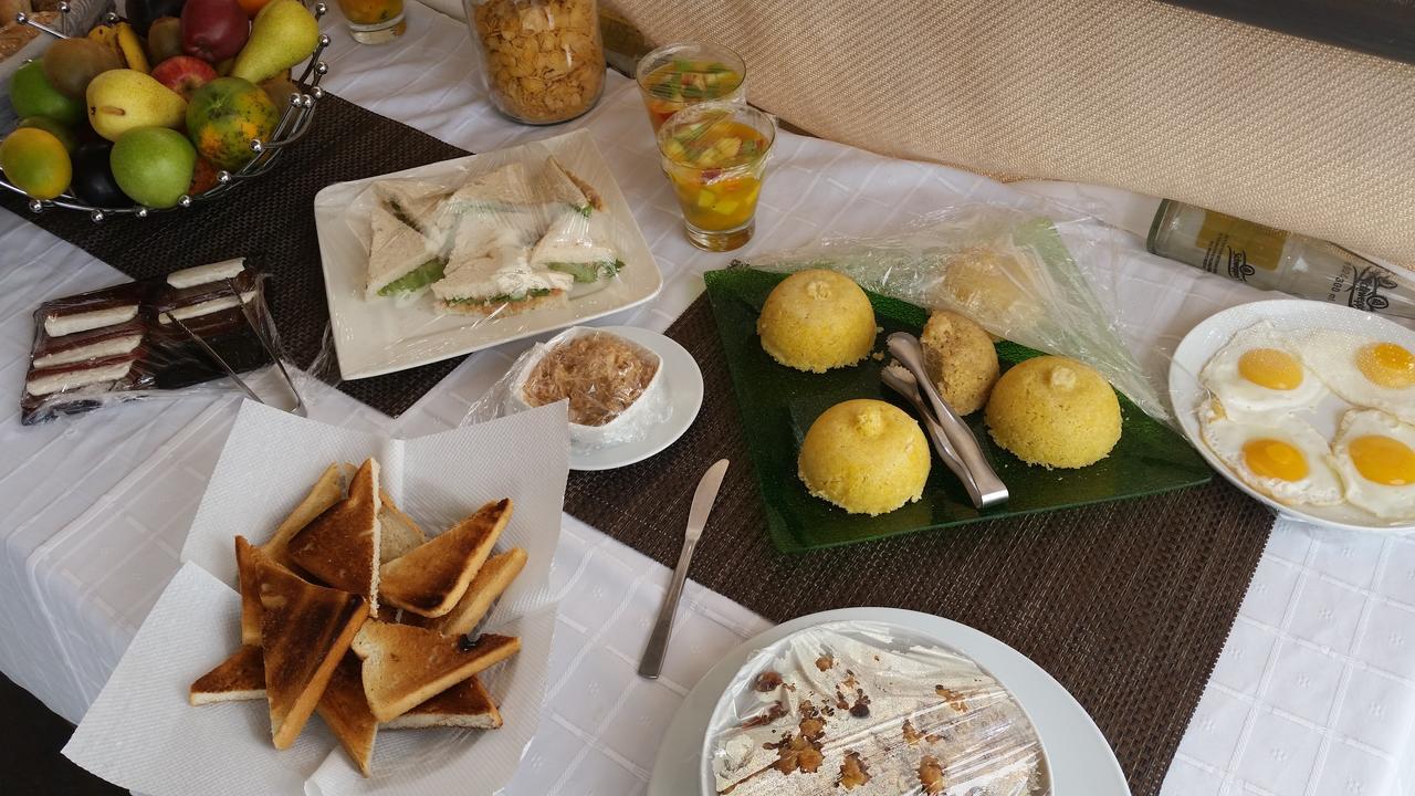 Vivi Hotel Praia Bagian luar foto